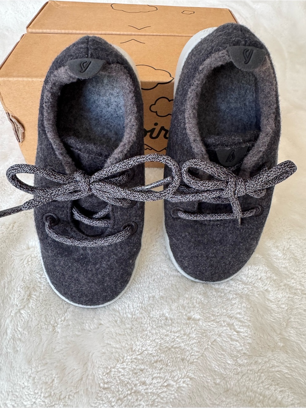 NWB Allbirds Kids Smallbirds Wool Runner Sneaker
